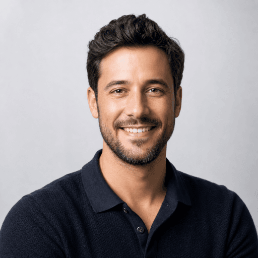 Male Shopify store operator